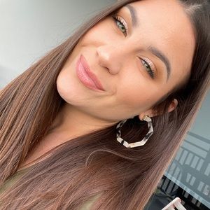 Meet your Posher, Kathryn